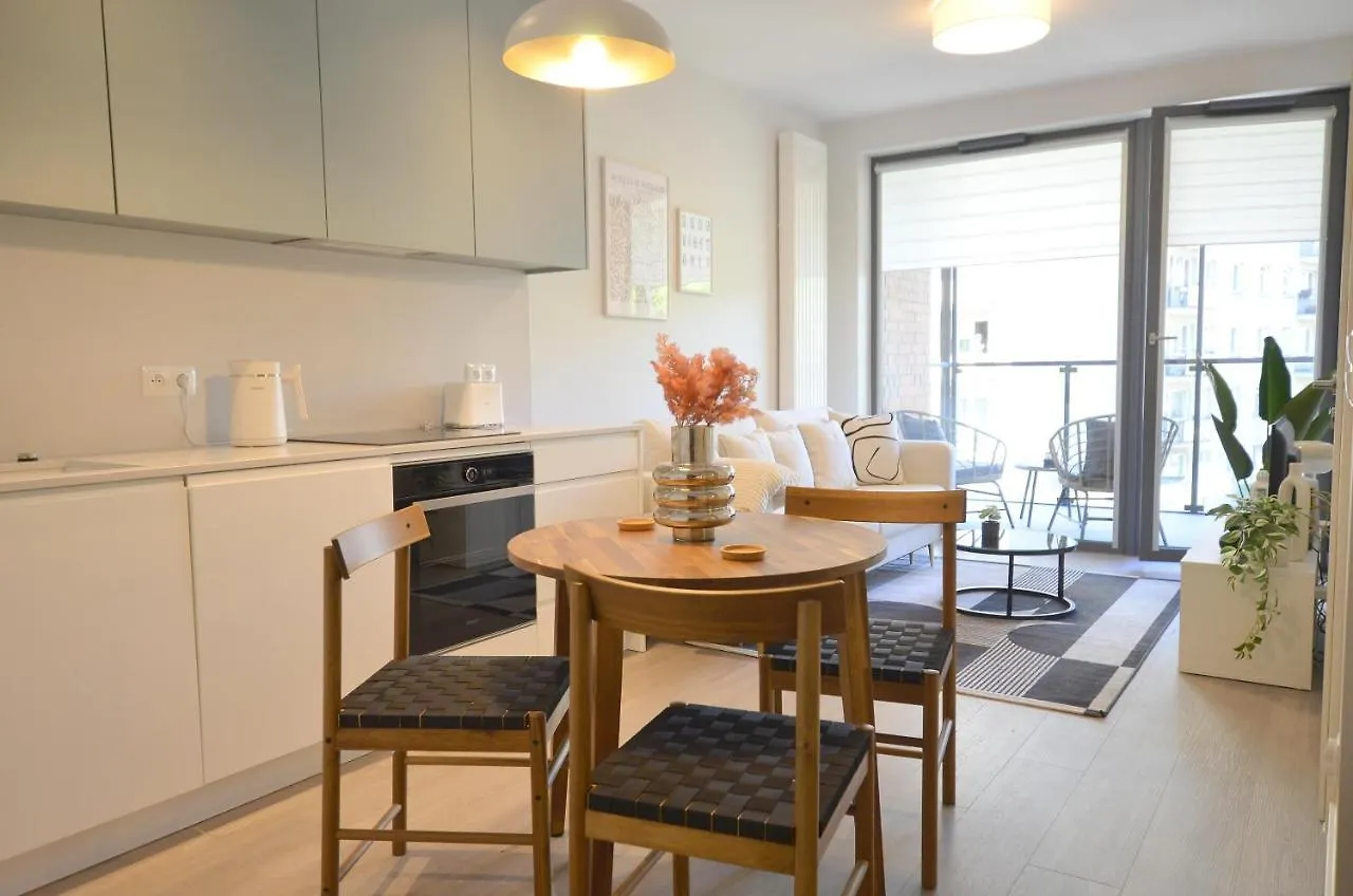 Apartment Green Estate Old Town Apartment, Private Parking, Balcony Gdansk
