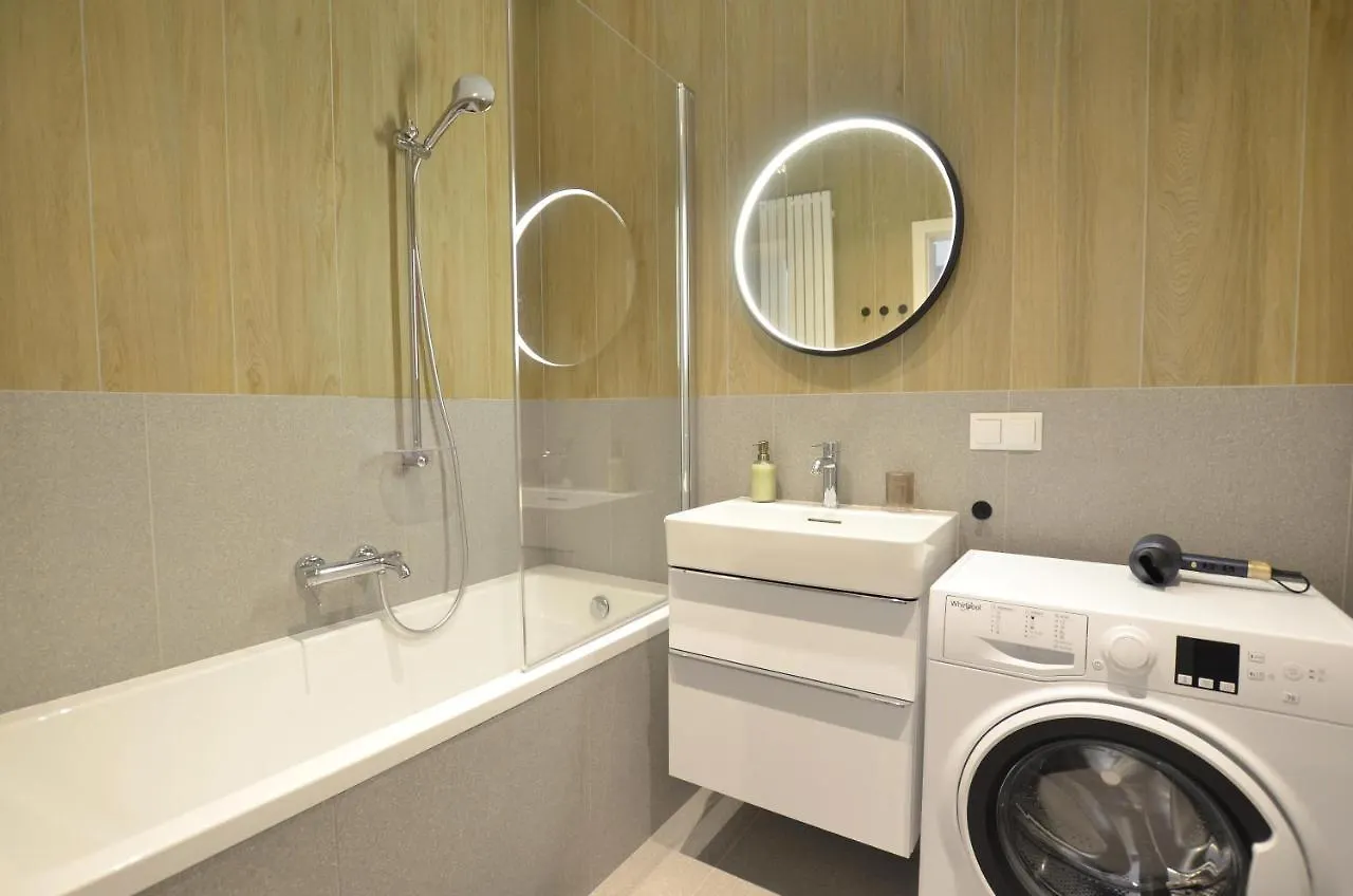 Green Estate Old Town Apartment, Private Parking, Balcony Gdansk